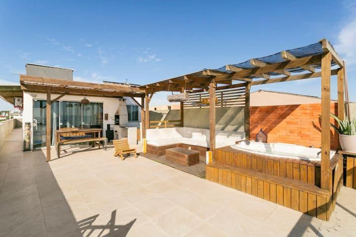 Residencial Villa Das Flores Pinheiro Exterior photo